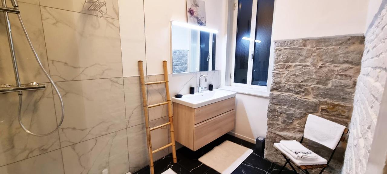 Casa Bianca - 2 Bedroom Design Apartment Триест Екстериор снимка