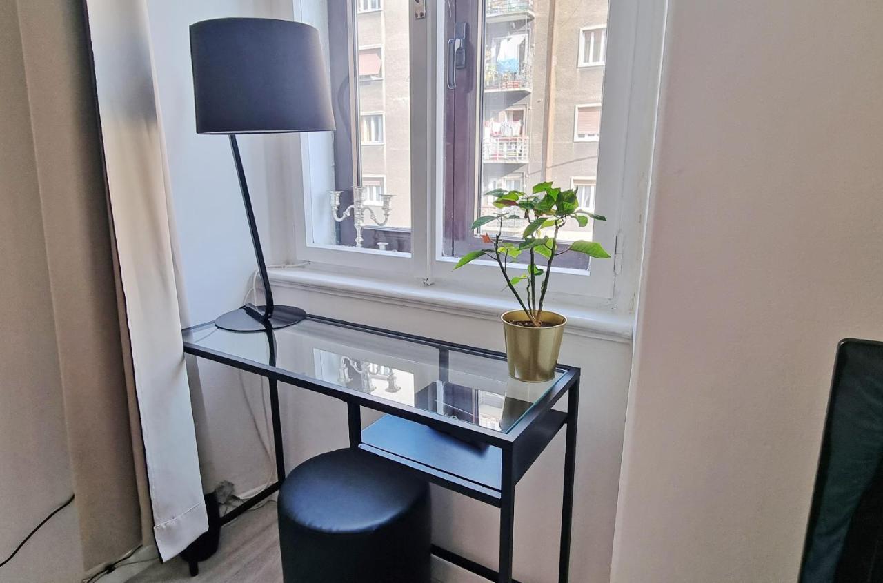 Casa Bianca - 2 Bedroom Design Apartment Триест Екстериор снимка
